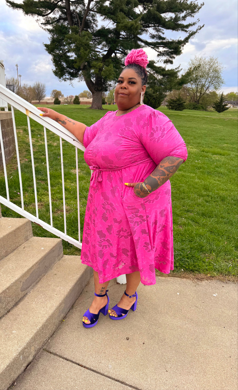 Flower Eyelet Dress w/pockets