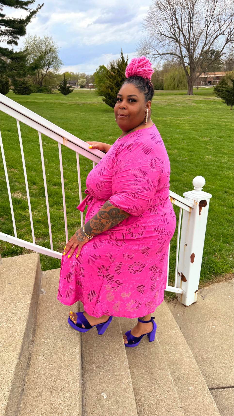 Flower Eyelet Dress w/pockets