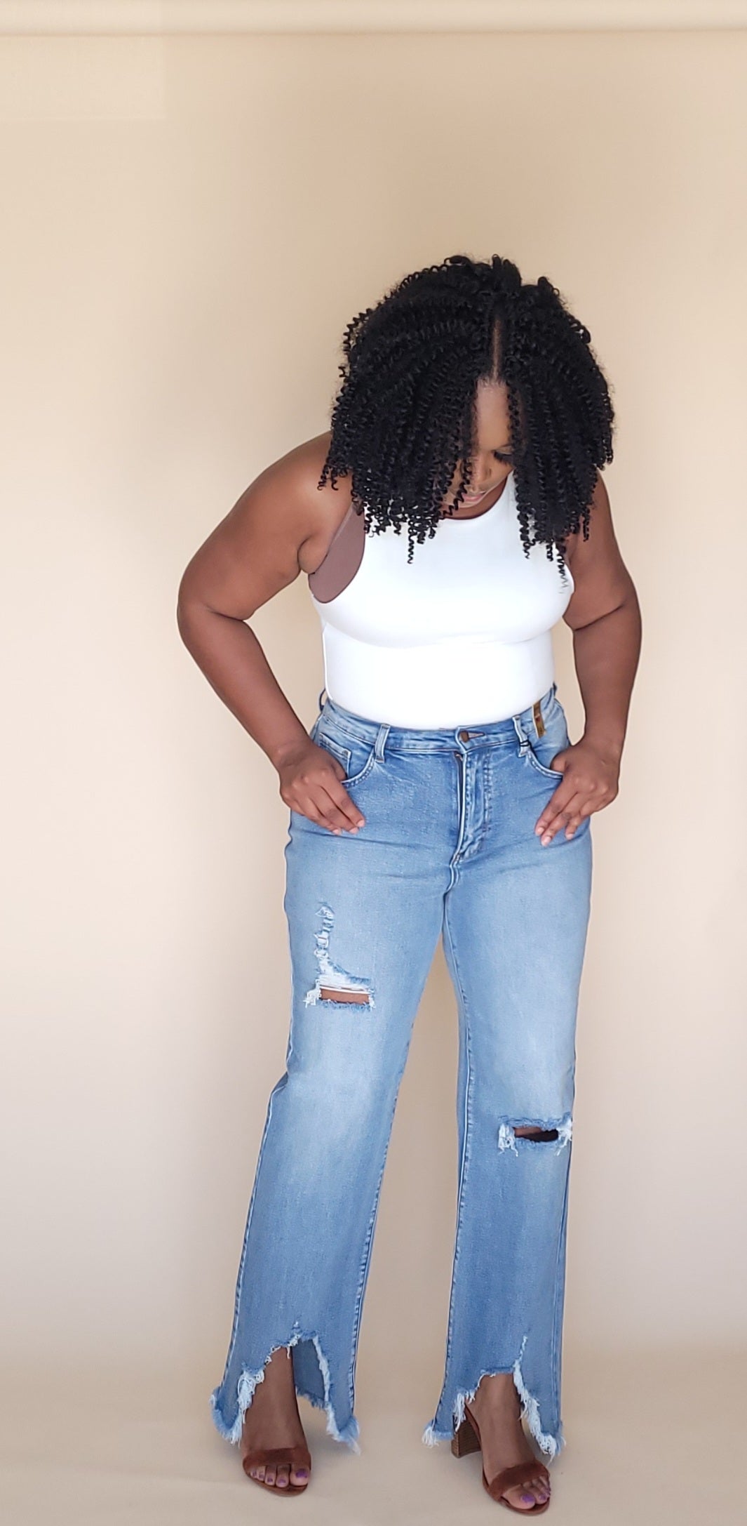 Distressed Hem Wide-leg Jeans